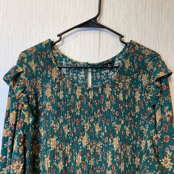 Torrid Floral Smocked Peplum Blouse | Size 3 (3X) - Picture 2 of 6